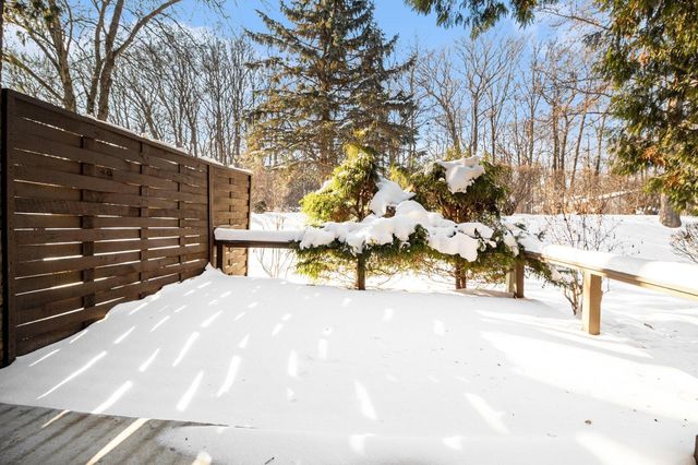 654 Greenhills Drive, Ann Arbor, MI 48105