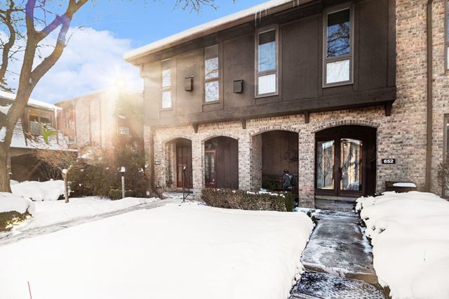 654 Greenhills Drive, Ann Arbor, MI 48105