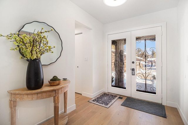 654 Greenhills Drive, Ann Arbor, MI 48105