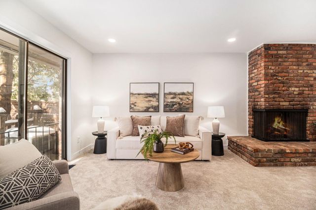 654 Greenhills Drive, Ann Arbor, MI 48105