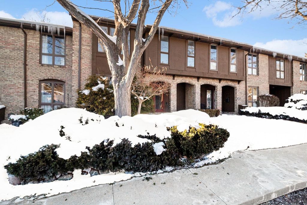 654 Greenhills Drive, Ann Arbor, MI 48105