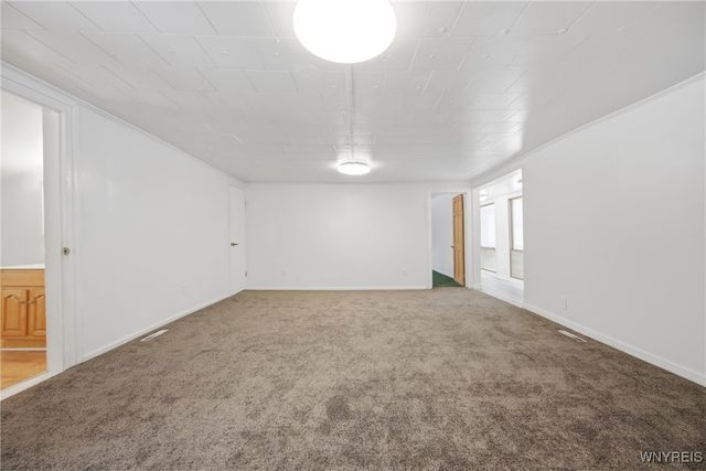 6043 Old Niagara Road, Lockport Town, NY 14094