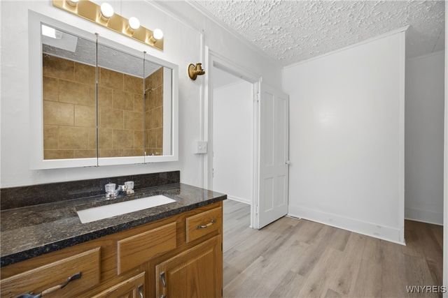 6043 Old Niagara Road, Lockport Town, NY 14094