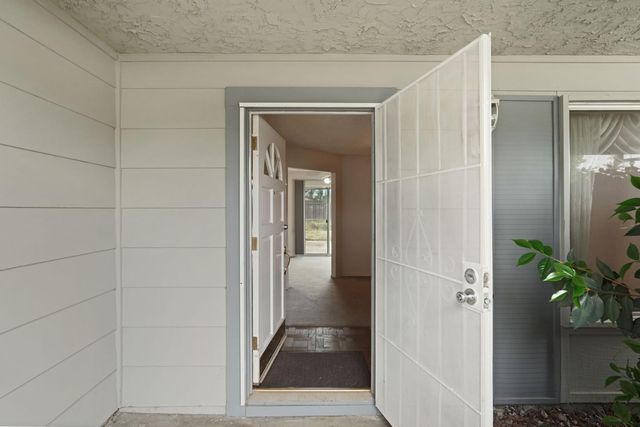 6304 Sky Vista Ct, Citrus Heights, CA 95621