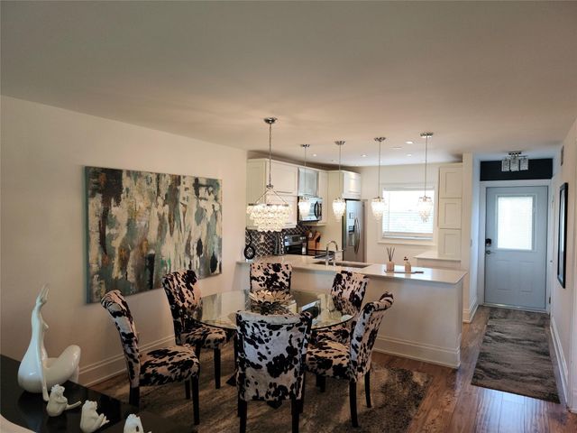 301 Cambridge Road 301, Hollywood, FL 33024