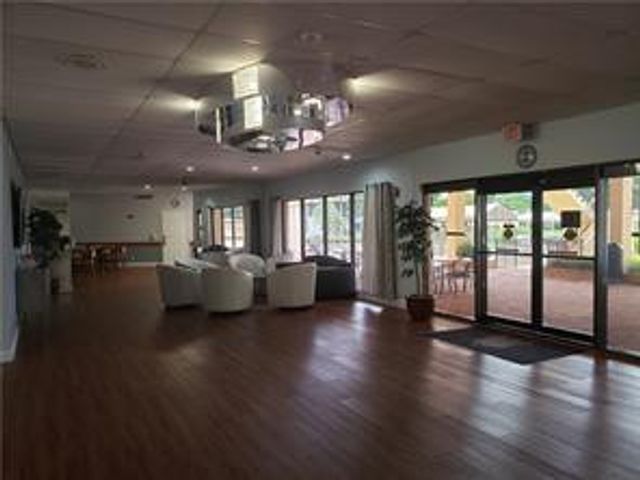 301 Cambridge Road 301, Hollywood, FL 33024