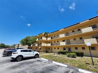 301 Cambridge Road 301, Hollywood, FL 33024