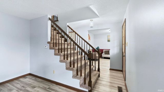 4011 Thornbury Place, Fort Wayne, IN 46804