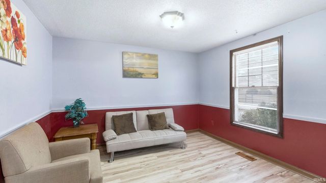 4011 Thornbury Place, Fort Wayne, IN 46804