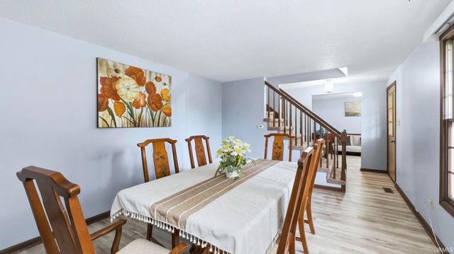 4011 Thornbury Place, Fort Wayne, IN 46804