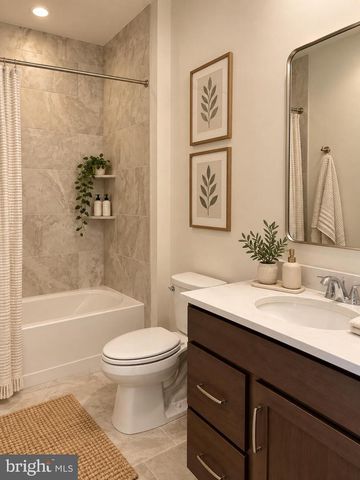 42086 PICASSO SQ, Brambleton, VA 20148