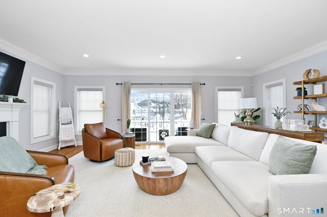 500 River Road 3, Shelton, CT 06484