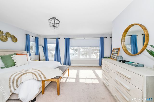 500 River Road 3, Shelton, CT 06484