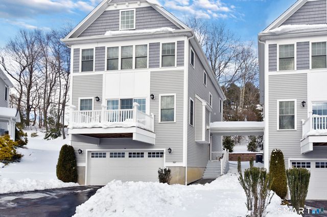 500 River Road 3, Shelton, CT 06484