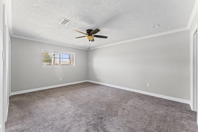 2702 Crowell Lane, Baytown, TX 77521