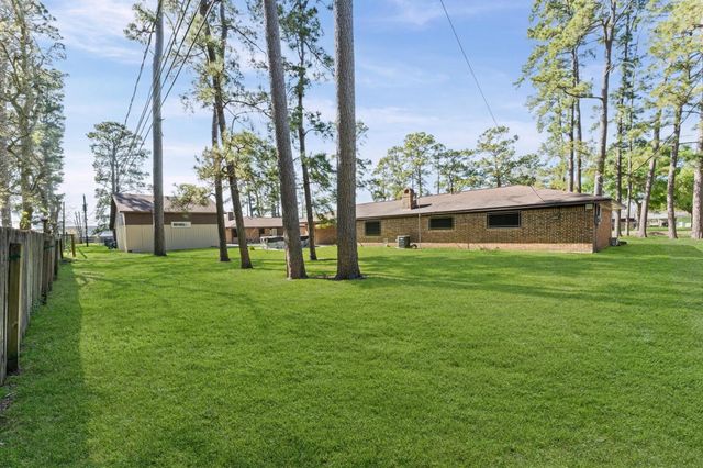 2702 Crowell Lane, Baytown, TX 77521