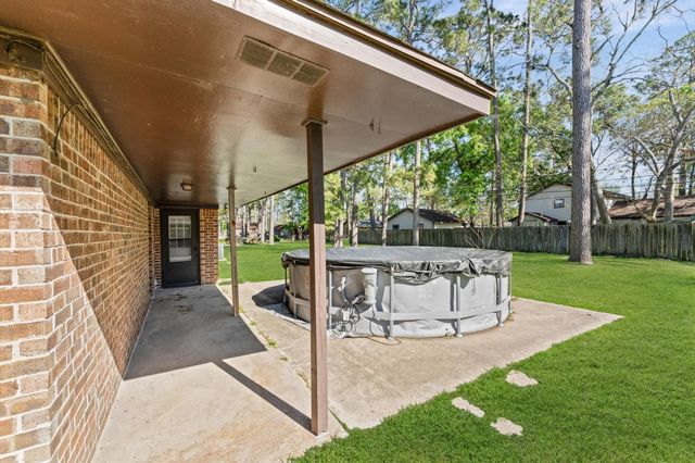 2702 Crowell Lane, Baytown, TX 77521