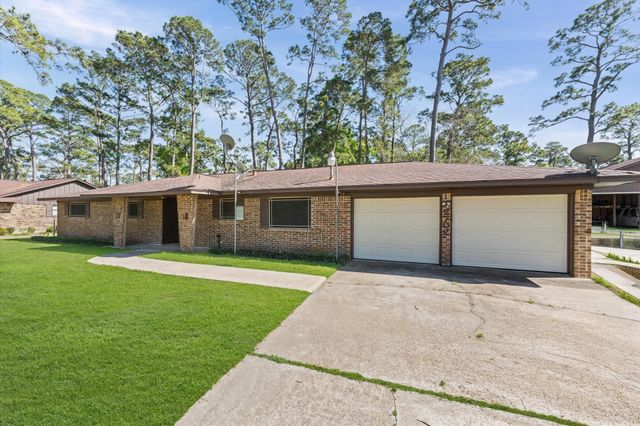 2702 Crowell Lane, Baytown, TX 77521