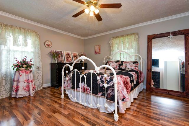 2369 N Farm Road 101, Springfield, MO 65802