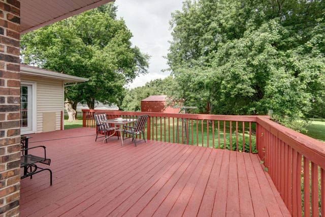 2369 N Farm Road 101, Springfield, MO 65802