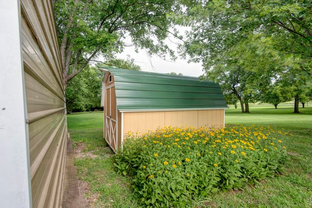 2369 N Farm Road 101, Springfield, MO 65802