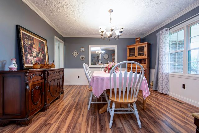 2369 N Farm Road 101, Springfield, MO 65802
