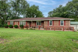 2369 N Farm Road 101, Springfield, MO 65802