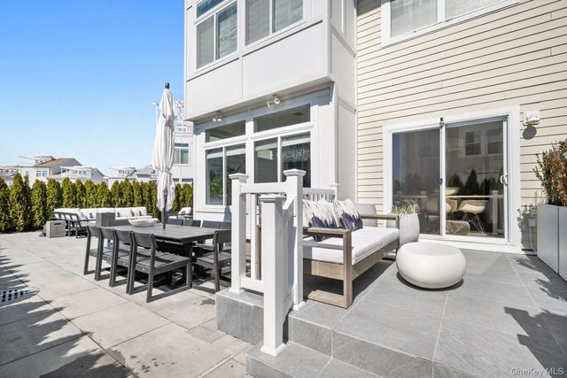 6319 Ocean Avenue S, Arverne, NY 11692