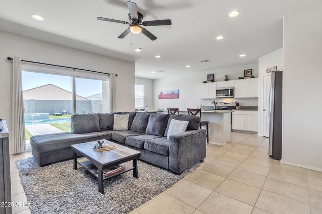 1167 W AVALON CANYON Drive, Casa Grande, AZ 85122