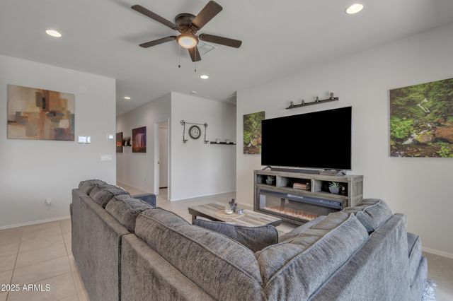 1167 W AVALON CANYON Drive, Casa Grande, AZ 85122