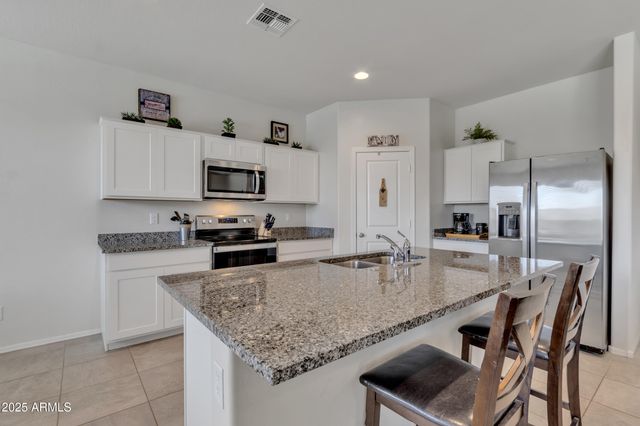 1167 W AVALON CANYON Drive, Casa Grande, AZ 85122