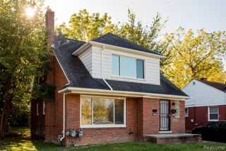 12736 Kelly Road, Detroit, MI 48224