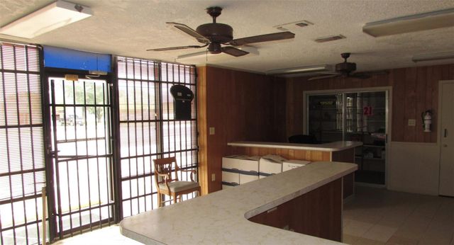 3404 S Main Street, Pearland, TX 77581