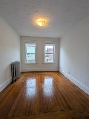 22 Auburn St 2, Malden, MA 02148