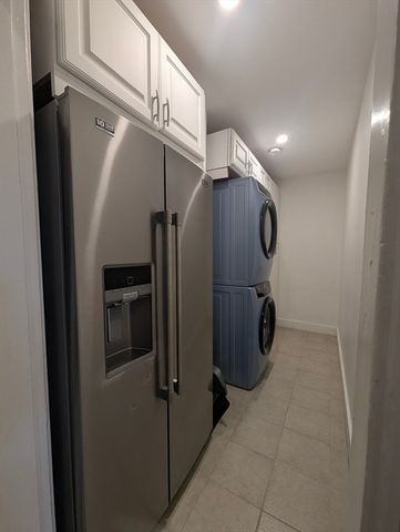 22 Auburn St 2, Malden, MA 02148