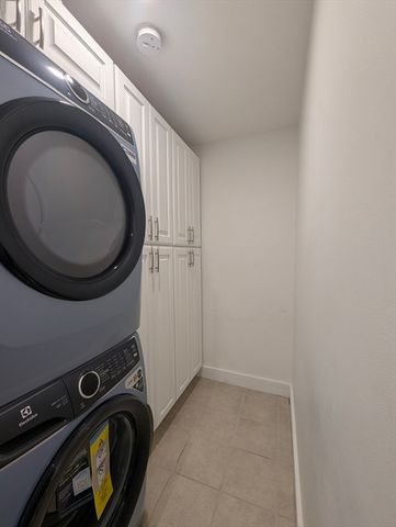 22 Auburn St 2, Malden, MA 02148