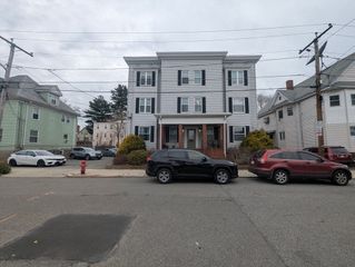 22 Auburn St 2, Malden, MA 02148