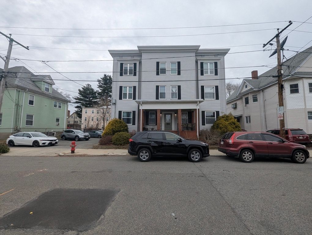 22 Auburn St 2, Malden, MA 02148