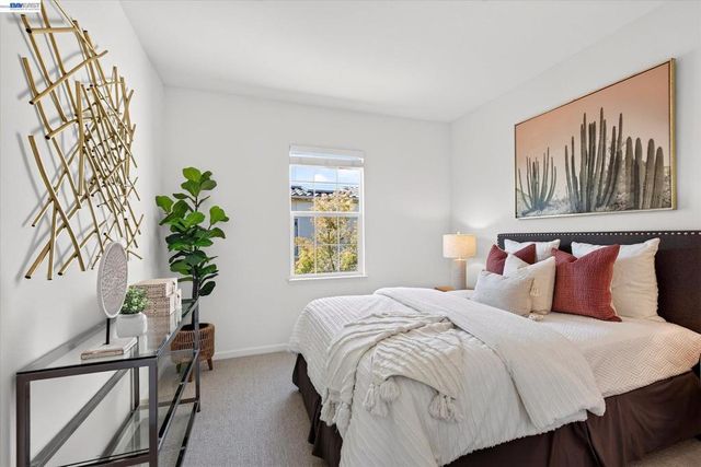 8307 Saturn Park Dr, San Ramon, CA 94582