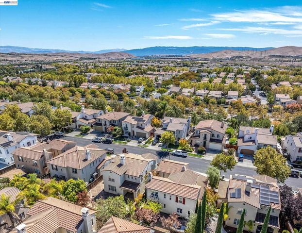 8307 Saturn Park Dr, San Ramon, CA 94582