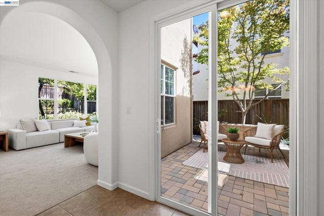 8307 Saturn Park Dr, San Ramon, CA 94582