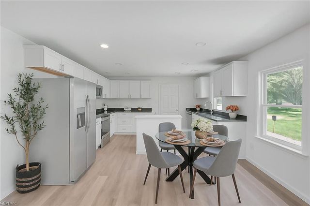 5707 Holy Neck RD, Suffolk, VA 23437