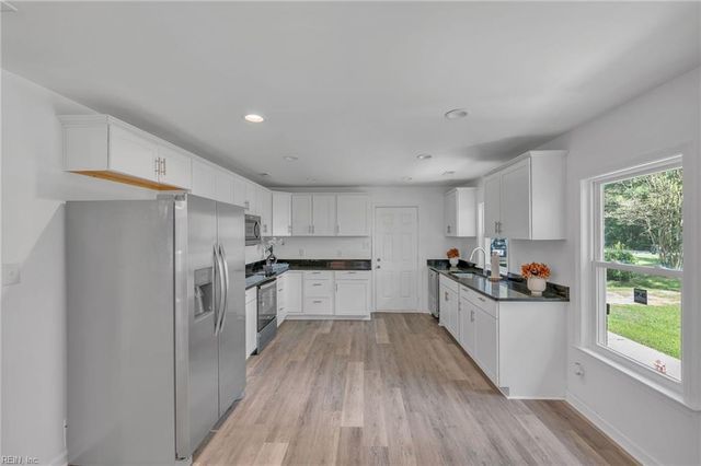 5707 Holy Neck RD, Suffolk, VA 23437