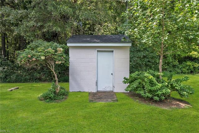 5707 Holy Neck RD, Suffolk, VA 23437