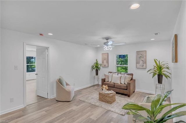 5707 Holy Neck RD, Suffolk, VA 23437