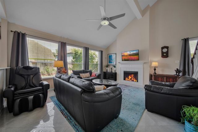 9514 Trailing Moss Drive, Houston, TX 77064