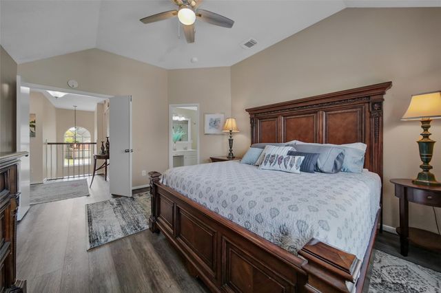 9514 Trailing Moss Drive, Houston, TX 77064