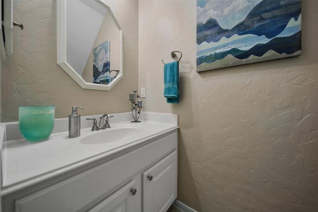 9514 Trailing Moss Drive, Houston, TX 77064