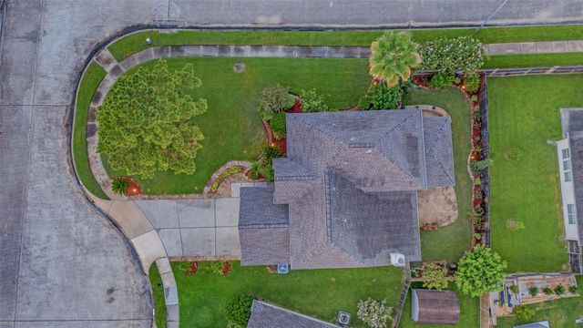 9514 Trailing Moss Drive, Houston, TX 77064