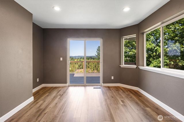 709 22nd Street SW, Puyallup, WA 98371